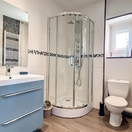 F2 Refait A Neuf Tout Confort 몽뤼꽁